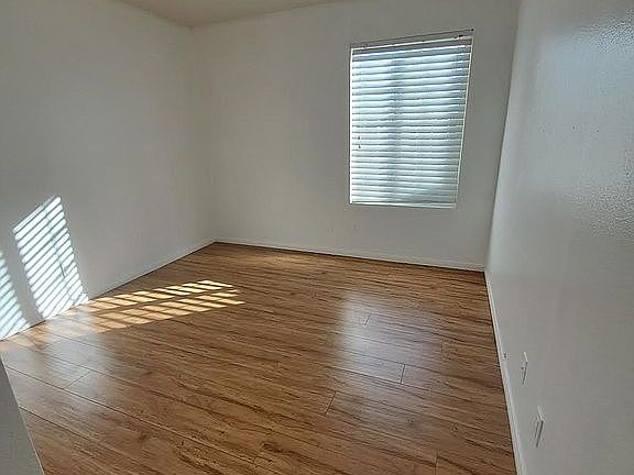 5th image of 7620 Secret Shore Dr Unit 103