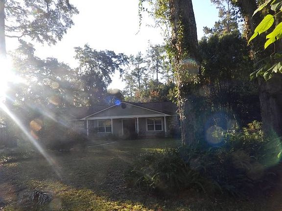 4th image of 3508 E Fort King St