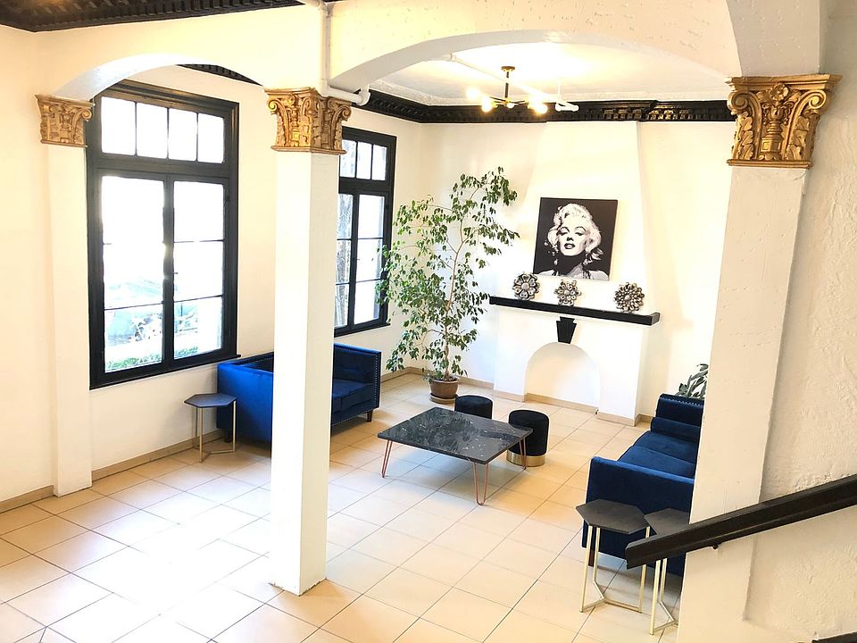 1st image of 1412 N Kingsley Dr #18484826