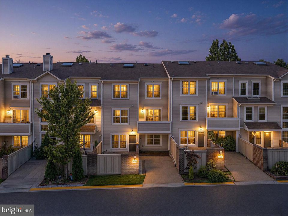 1st image of 8807 Rosemark Ct