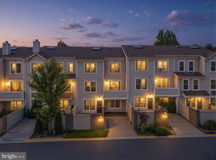 8807 Rosemark Ct, Montgomery Village, MD 20886