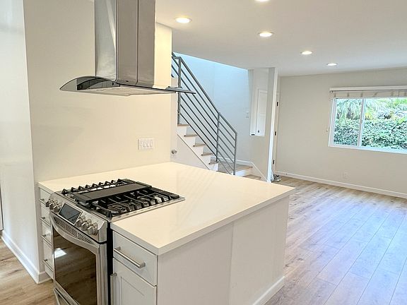 Gourmet 5-Burner Stove