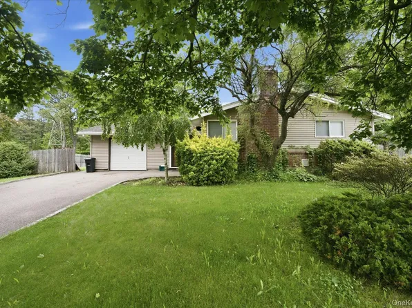 1020 Commack Road, Dix Hills, NY 11746