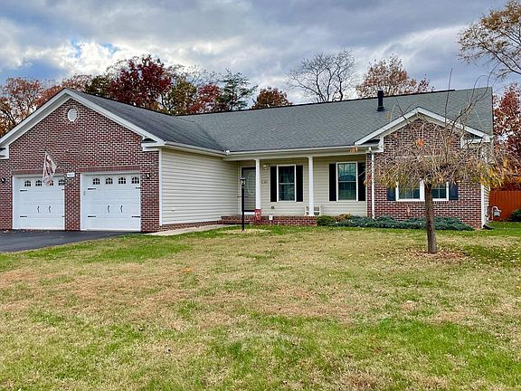 3rd image of 5624 Glen Eagles Ct