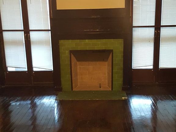 3rd image of 24 E Linwood Blvd APT 5