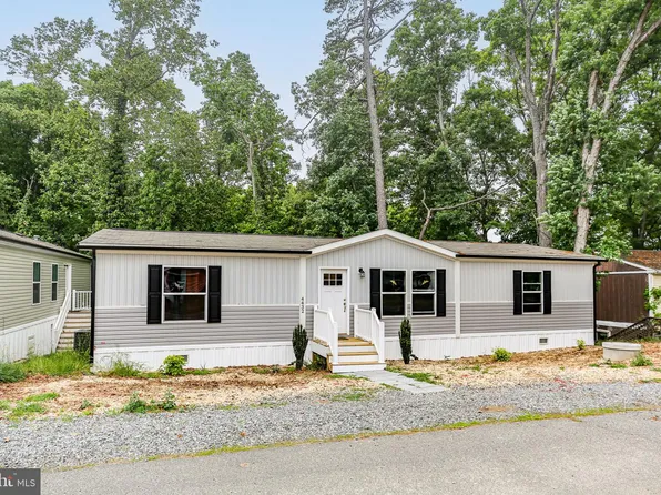 4432 Hotchkiss St, Fredericksburg, VA 22408