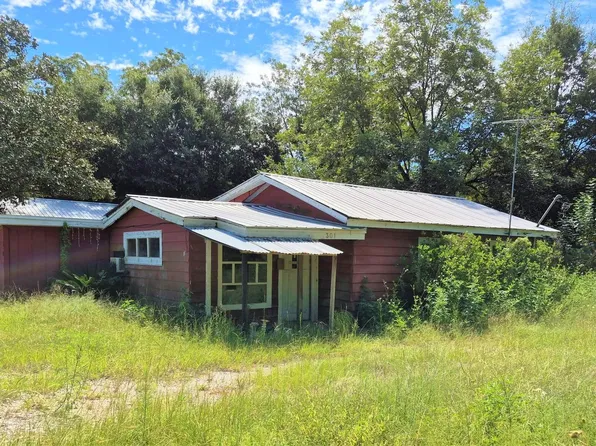 301 German Club Rd, Defuniak Springs, FL 32433