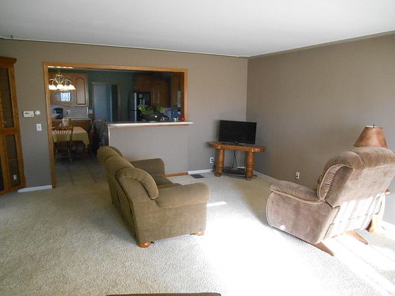 3rd image of 359 92nd St SE