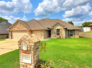 11053 Canterbury Ln, Midwest City, OK 73130