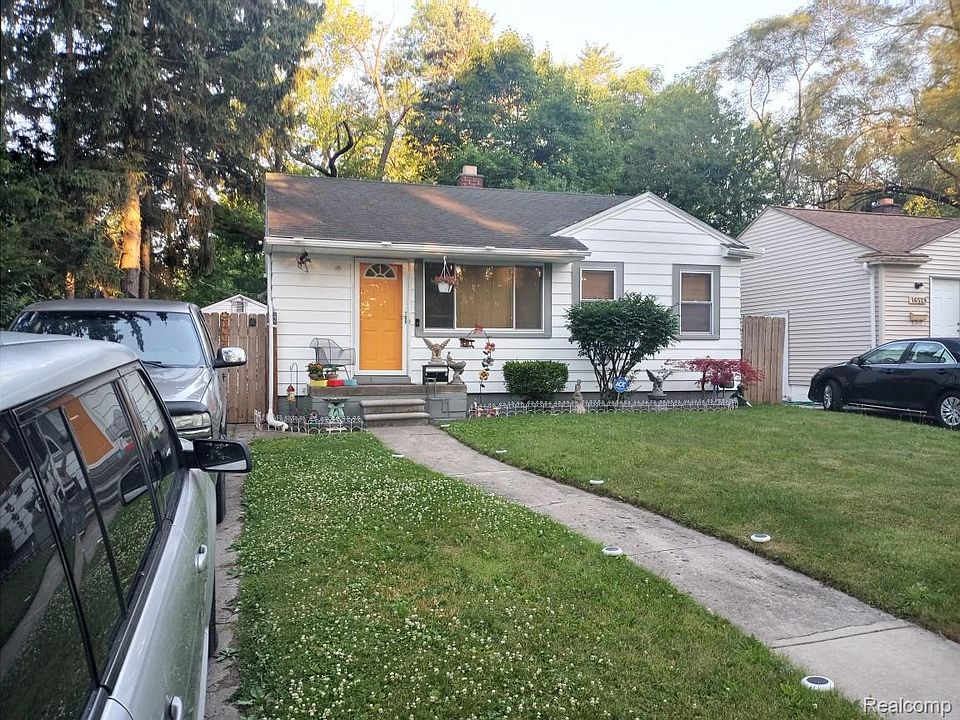 1st image of 16521 Salem St