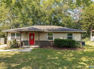 3207 Delia Ln NW, Huntsville, AL 35810