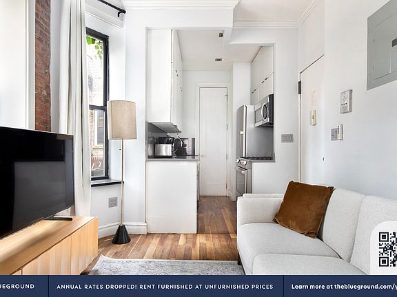 3rd image of 52 Barrow St APT 1C