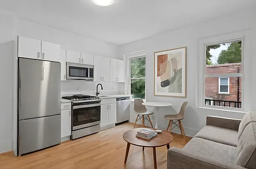 1384 State St #3 Photo 1