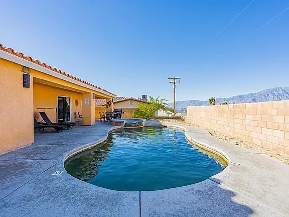 12557 Maui Way — Photo 18