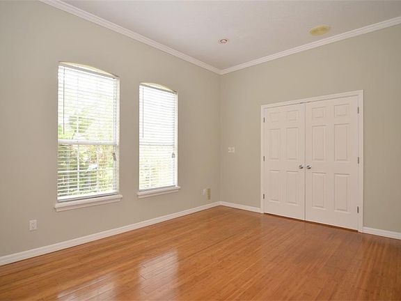4th image of 3699 Watercrest Dr