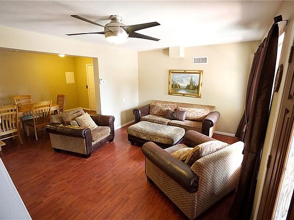 4th image of 745 E Meadow Ln