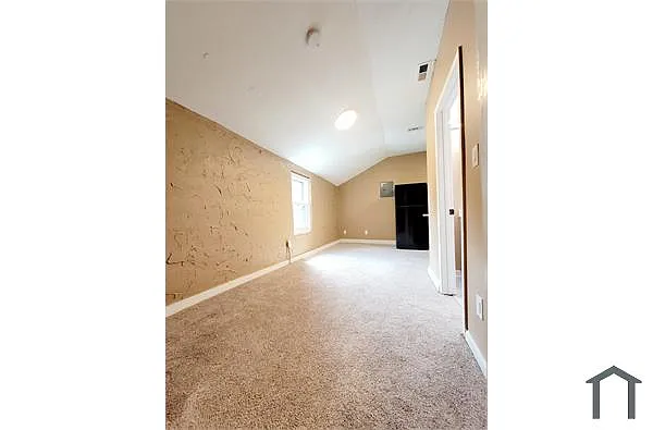 Building Photo - 1701 Prentice St #3