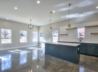 902 Burchwood Ave, Nashville, TN 37216