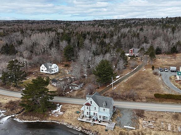 4th image of 2157 Marble Mountain Rd