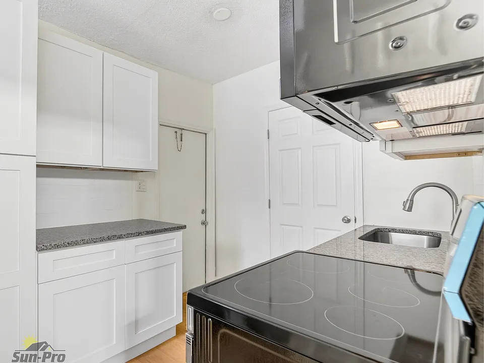 213 Live Oak Ave #A