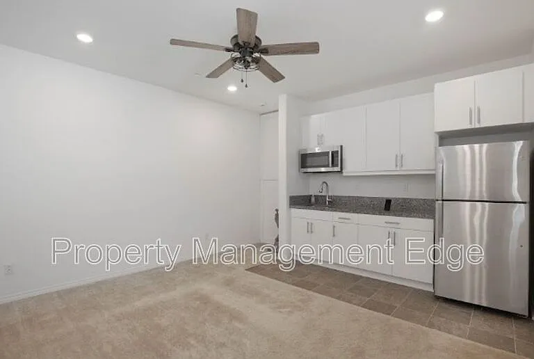 30205 Chamonix Cir #B — Photo 3