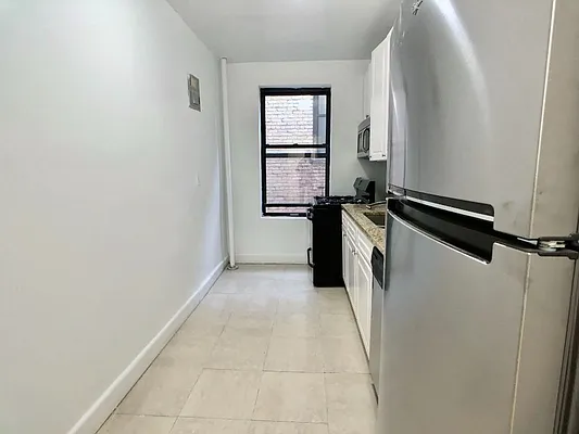 Rented by Sovereign Associates | media 7