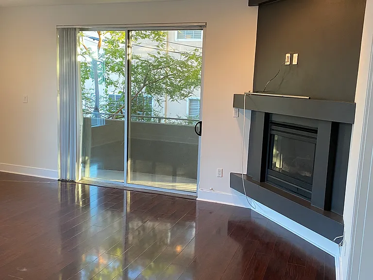 13712 Valleyheart Dr — Photo 25