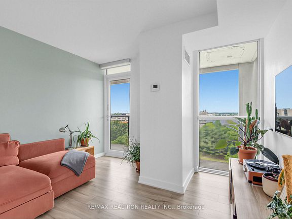 2nd image of 160 Flemington Rd Unit 1005