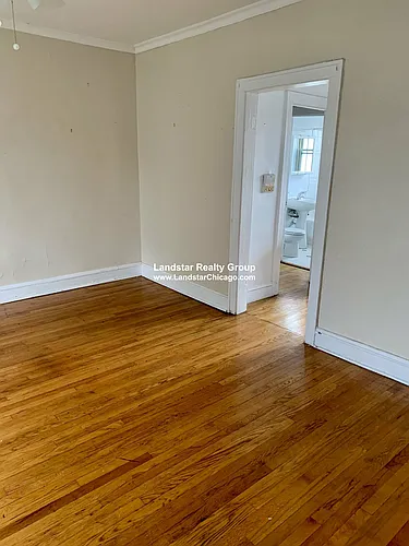 2853 W Berteau Ave #2 Photo 1