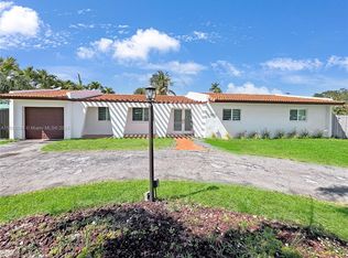 10211 SW 32nd St, Miami, FL 33165