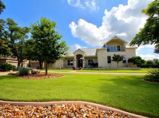 8405 High Cliff Dr, Fair Oaks Ranch, TX 78015