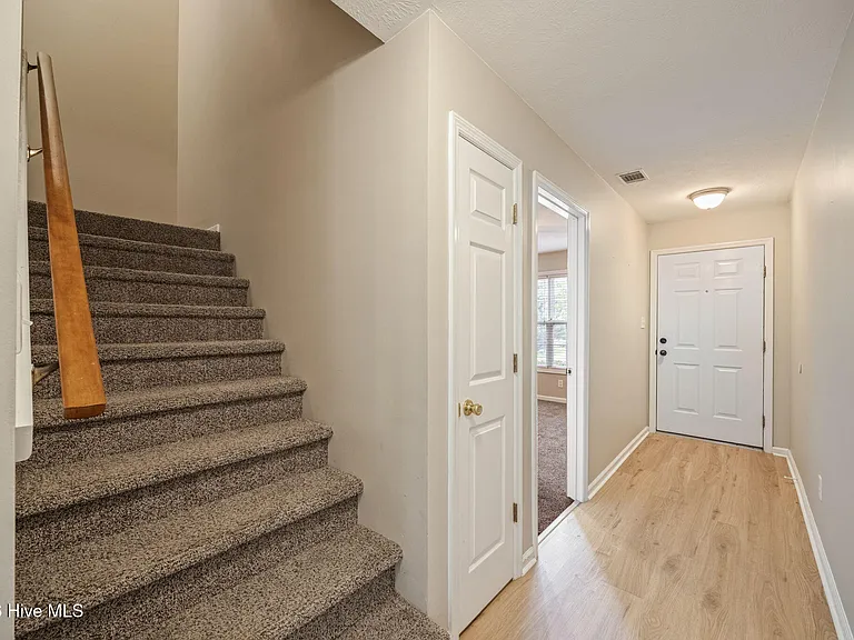 435 Northrop Pl — Photo 9