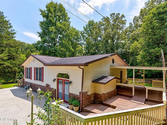 5th image of 4116 Island Home Pike