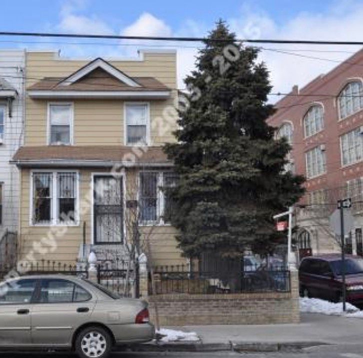 1st image of 17819 90th Ave