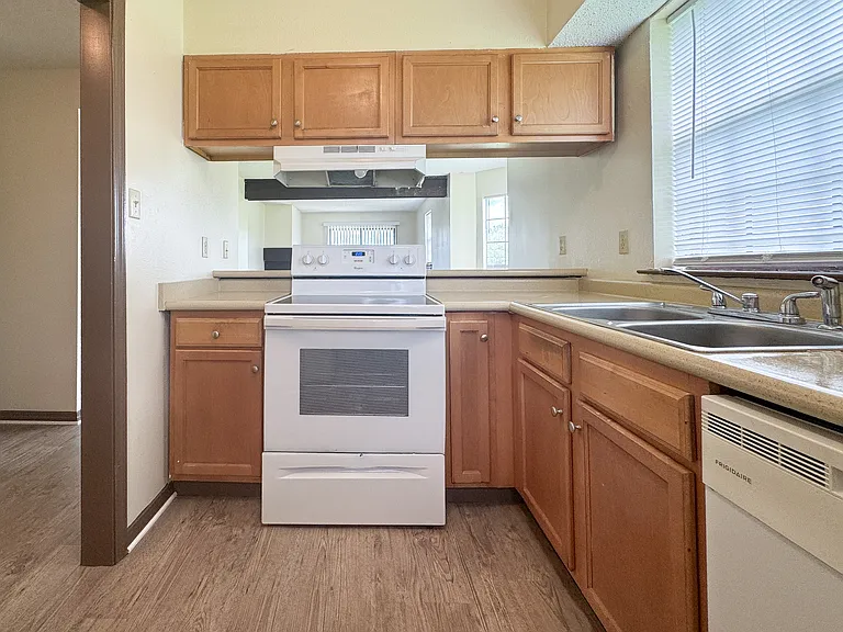 73601 Chapman Dr — Photo 15