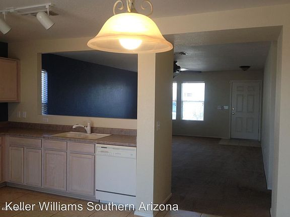 5th image of 6202 S Wheaton Dr