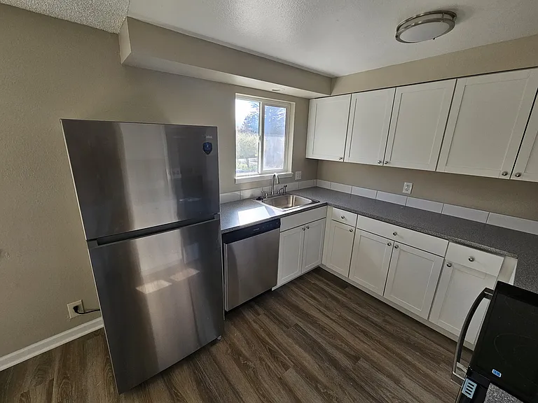 2537 Wilark Dr NW — Photo 10