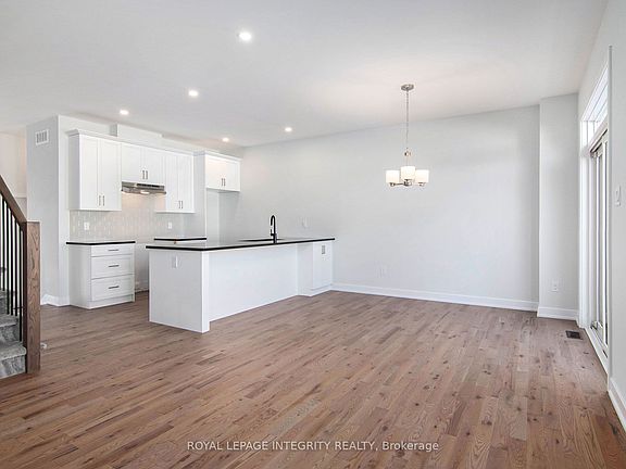 3rd image of 6 Morrall Ct