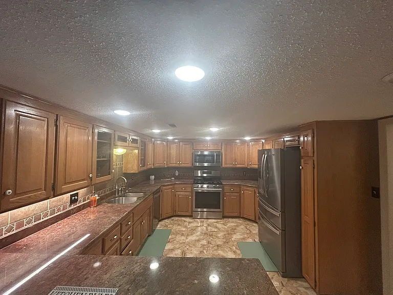 331 Buena Vista Rd — Photo 4