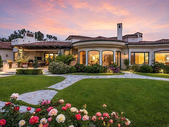 5th image of 5528 La Crescenta