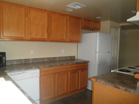 2nd image of 306 E Waverly St #2