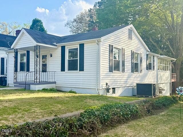 1st image of 602 Coggeshall St
