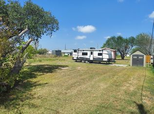 208 Little San Antonio Rd, Rockport, TX 78382
