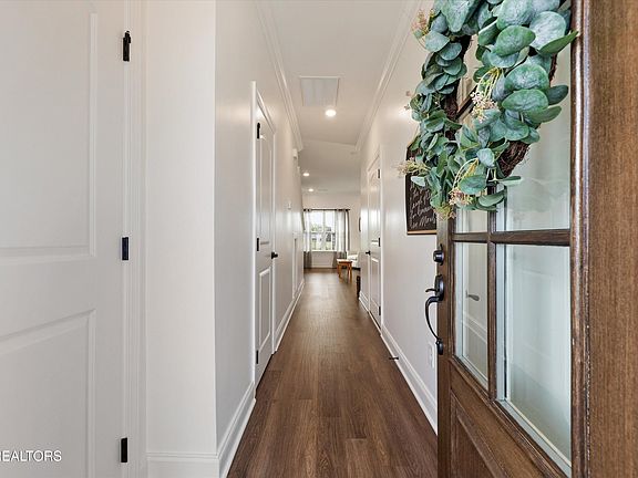 4th image of 1534 Spring Berry Ln