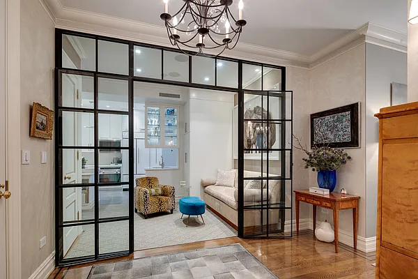 Sold by Compass | media 1