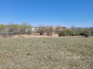 1100-1104 E Lasalle Dr, Bismarck, ND 58503