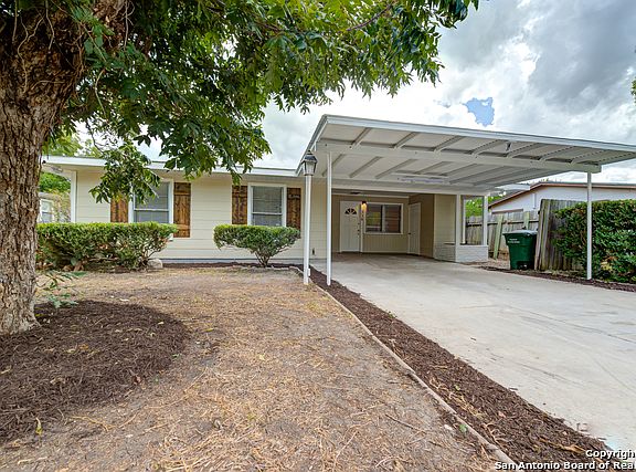 5th image of 330 E Formosa Blvd