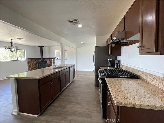 4th image of 2131 W Avenue Ave N