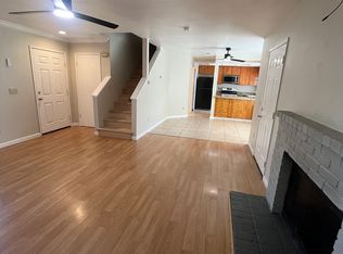 422 Ravenwood Way, Lodi, CA 95240