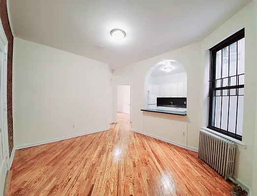 Rented by New York Dwellings LLC | media 12